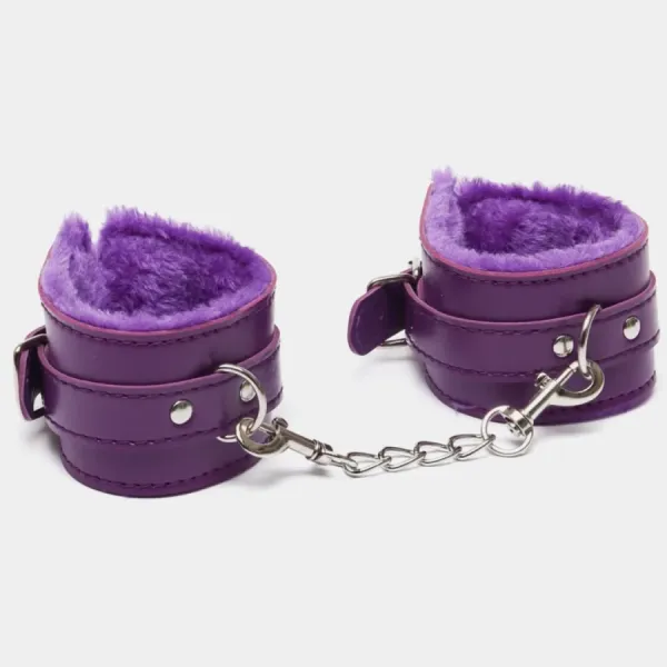 Наручники с мехом (фиолетовые)